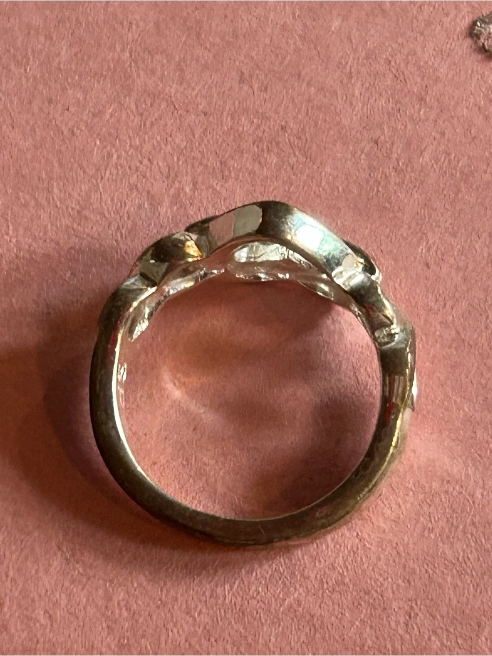 Vintage Avon Silver Tone Heart Ring. Size 7.